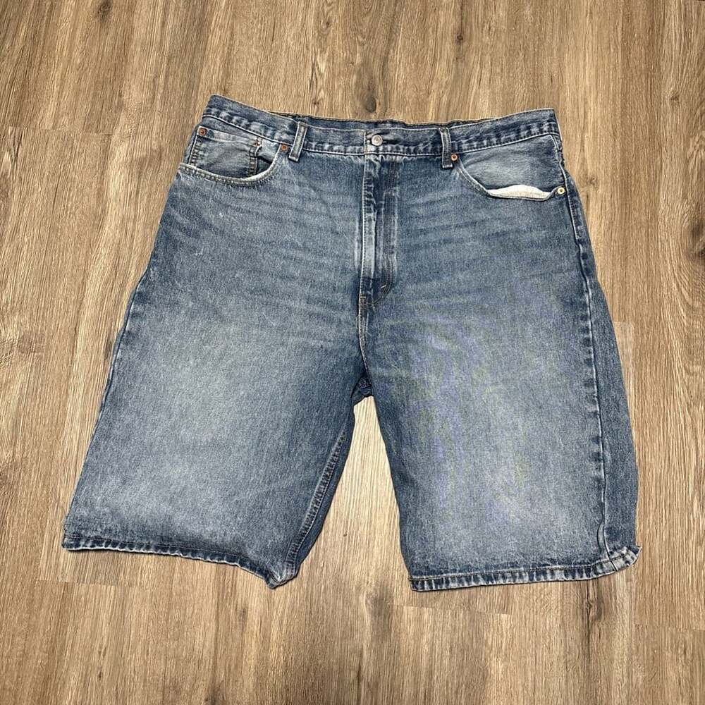Levi's 569 Men's Shorts Size 40 Loose Fit Denim Blue Jean Shorts 40x11